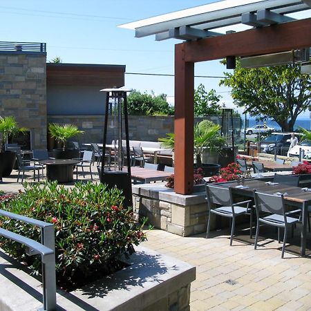 Qualicum Beach Inn Exteriör bild