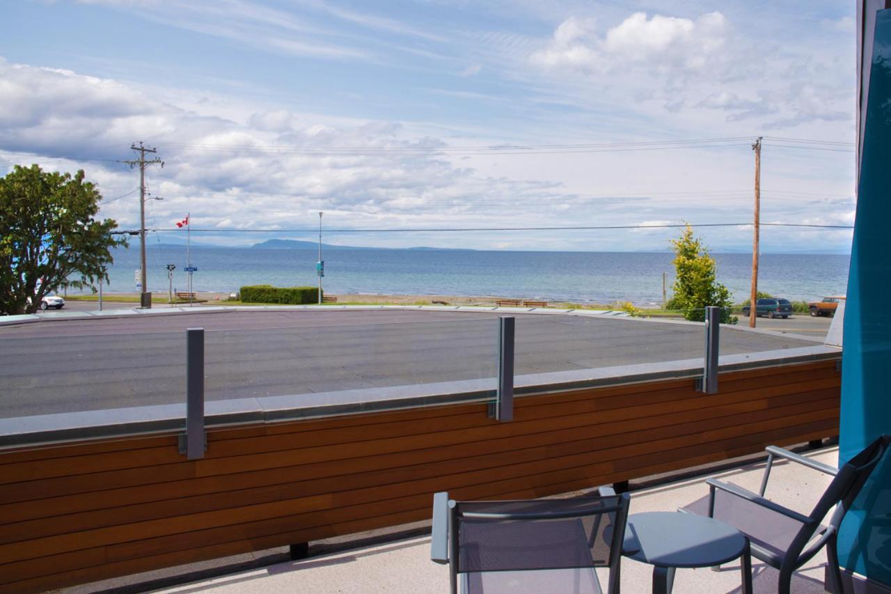 Qualicum Beach Inn Exteriör bild