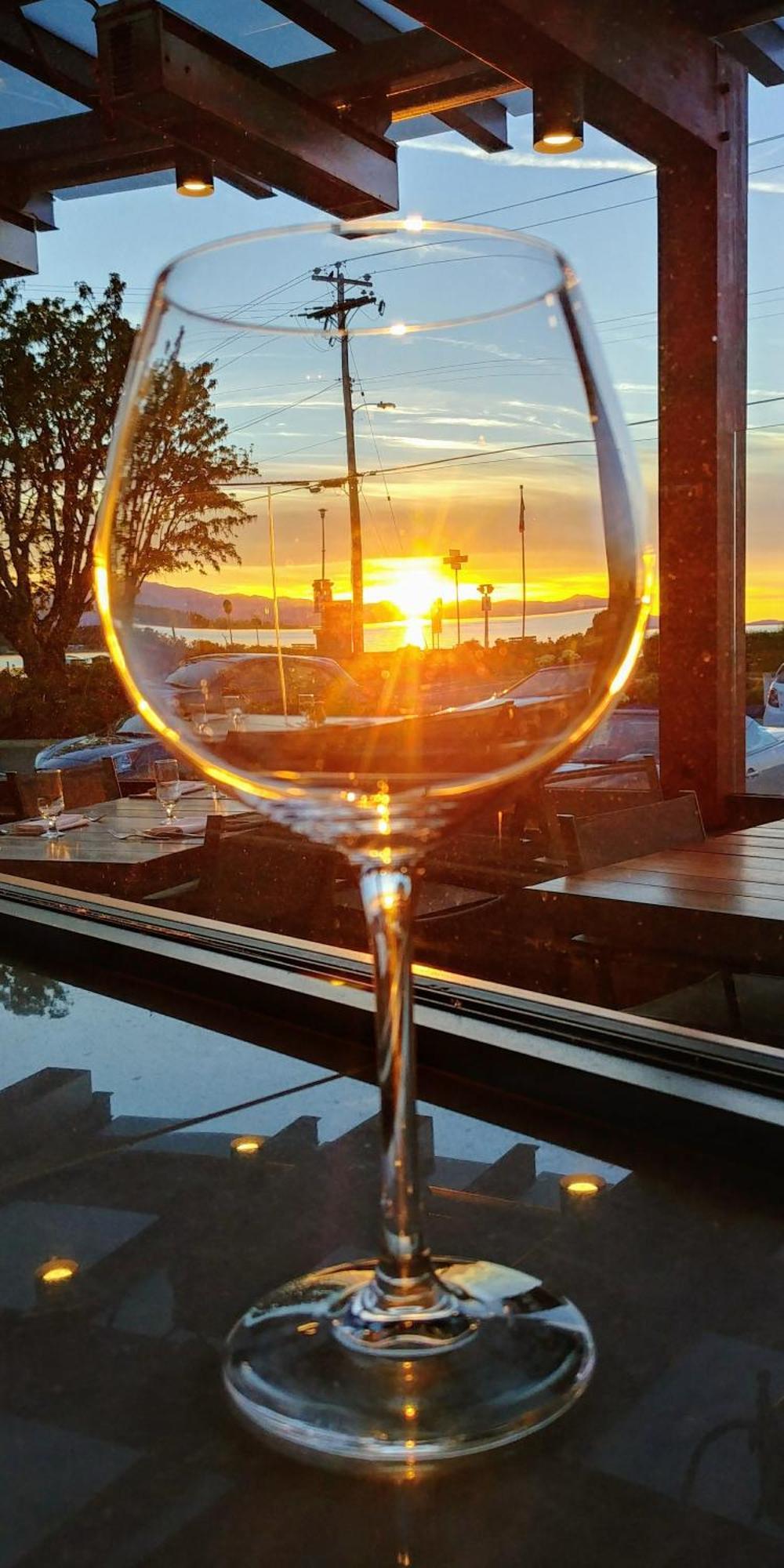 Qualicum Beach Inn Exteriör bild
